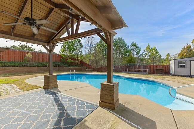 Building Photo - 2507 Hickoryridge Dr