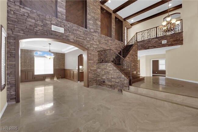Building Photo - 10057 Portula Valley St