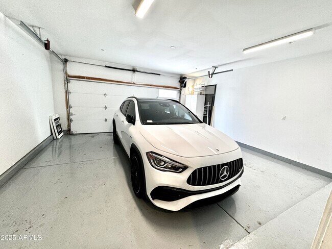Building Photo - 3107 N 70th St