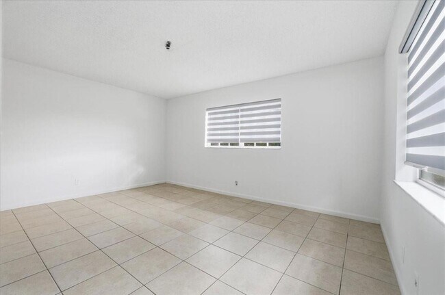 Building Photo - 10151 NW 35th St