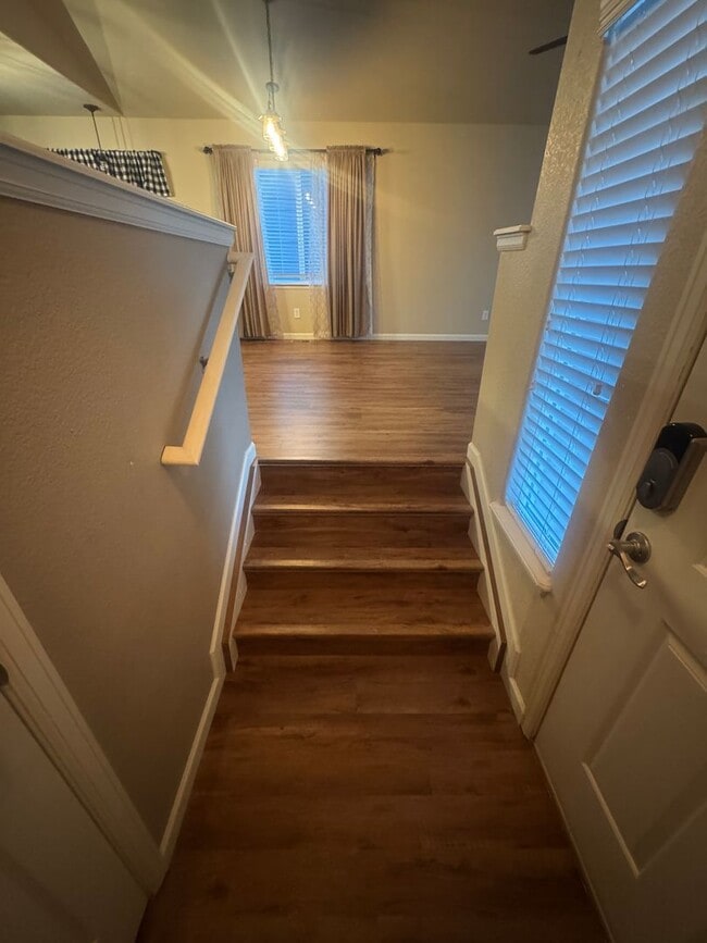 Building Photo - Lovely 3 bedroom/3 car tandem garage home in Lorson Ranch