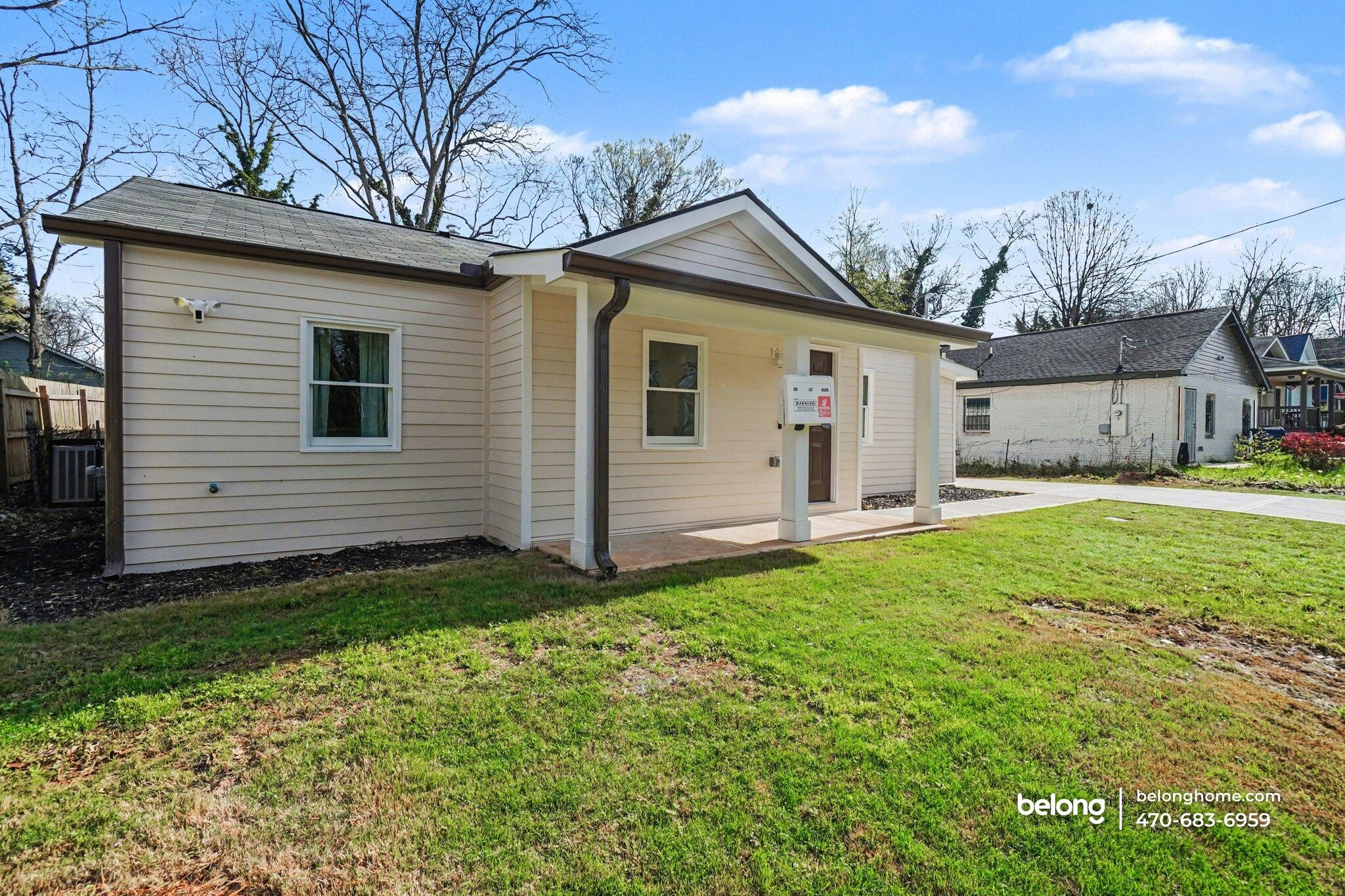 Building Photo - 1017 Sparks St SW