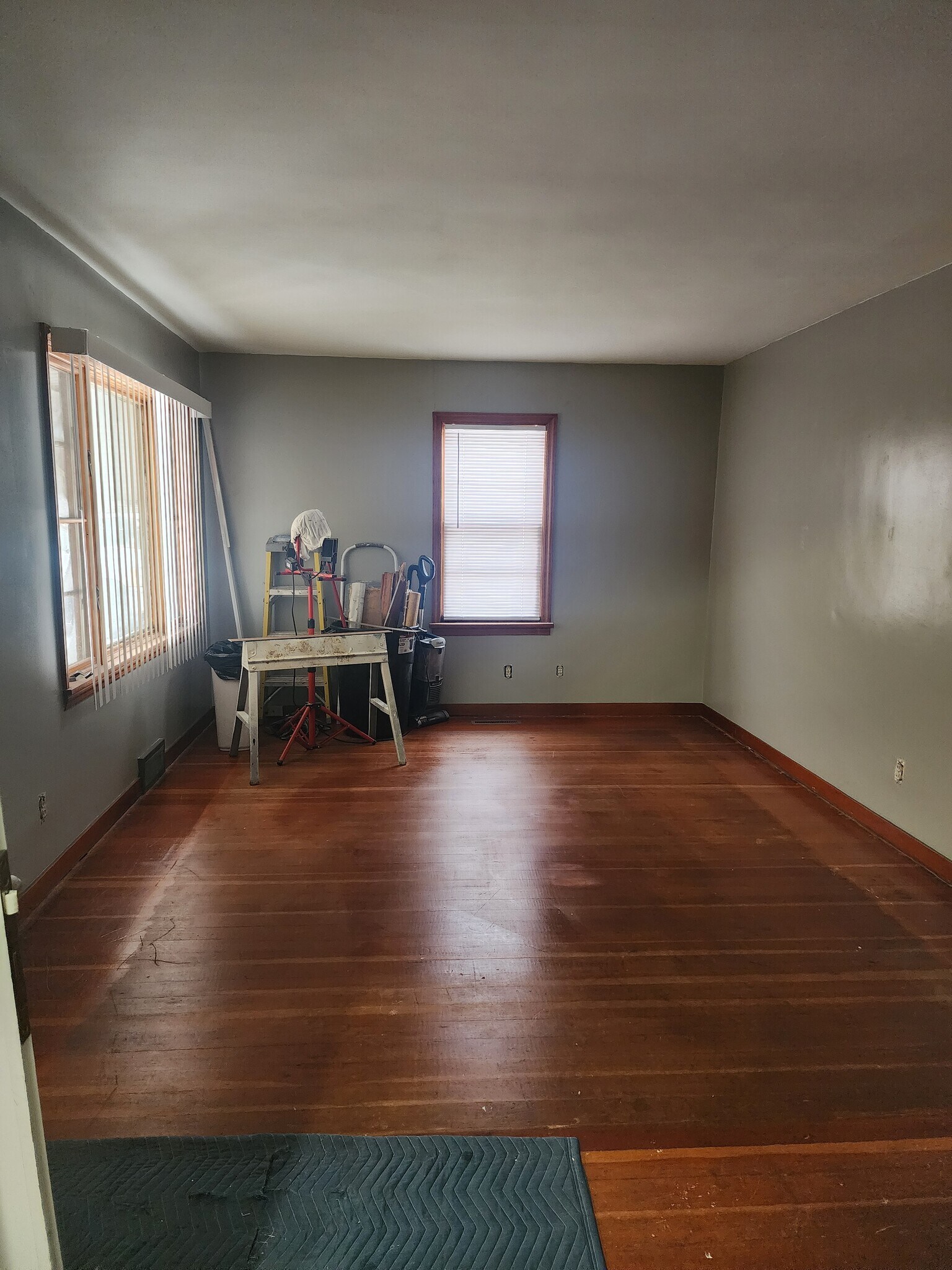 Building Photo - 333 Cleveland Ave E