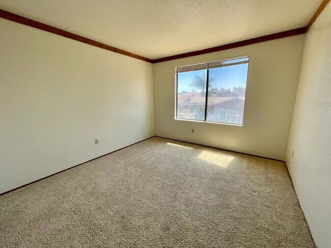 Building Photo - 7573 Flower Meadow Dr