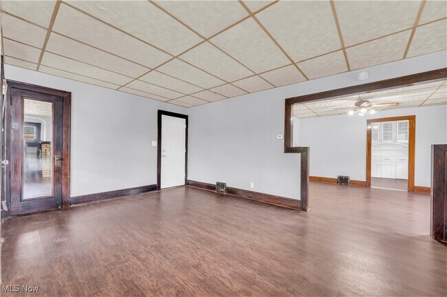 Building Photo - 14614 Glendale Ave