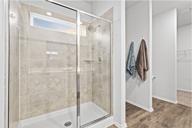 Building Photo - 10439 Lateleaf Oak