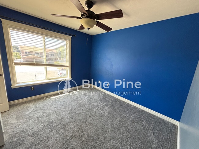 Building Photo - 4333 High Desert Dr
