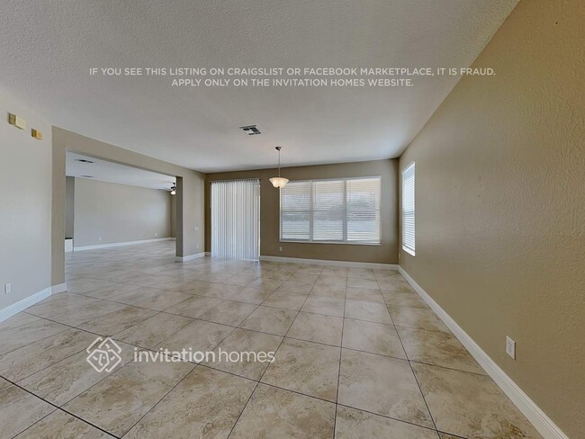 Building Photo - 481 Dagama Dr