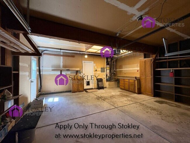 Building Photo - 2397 Lake Meadow Cir