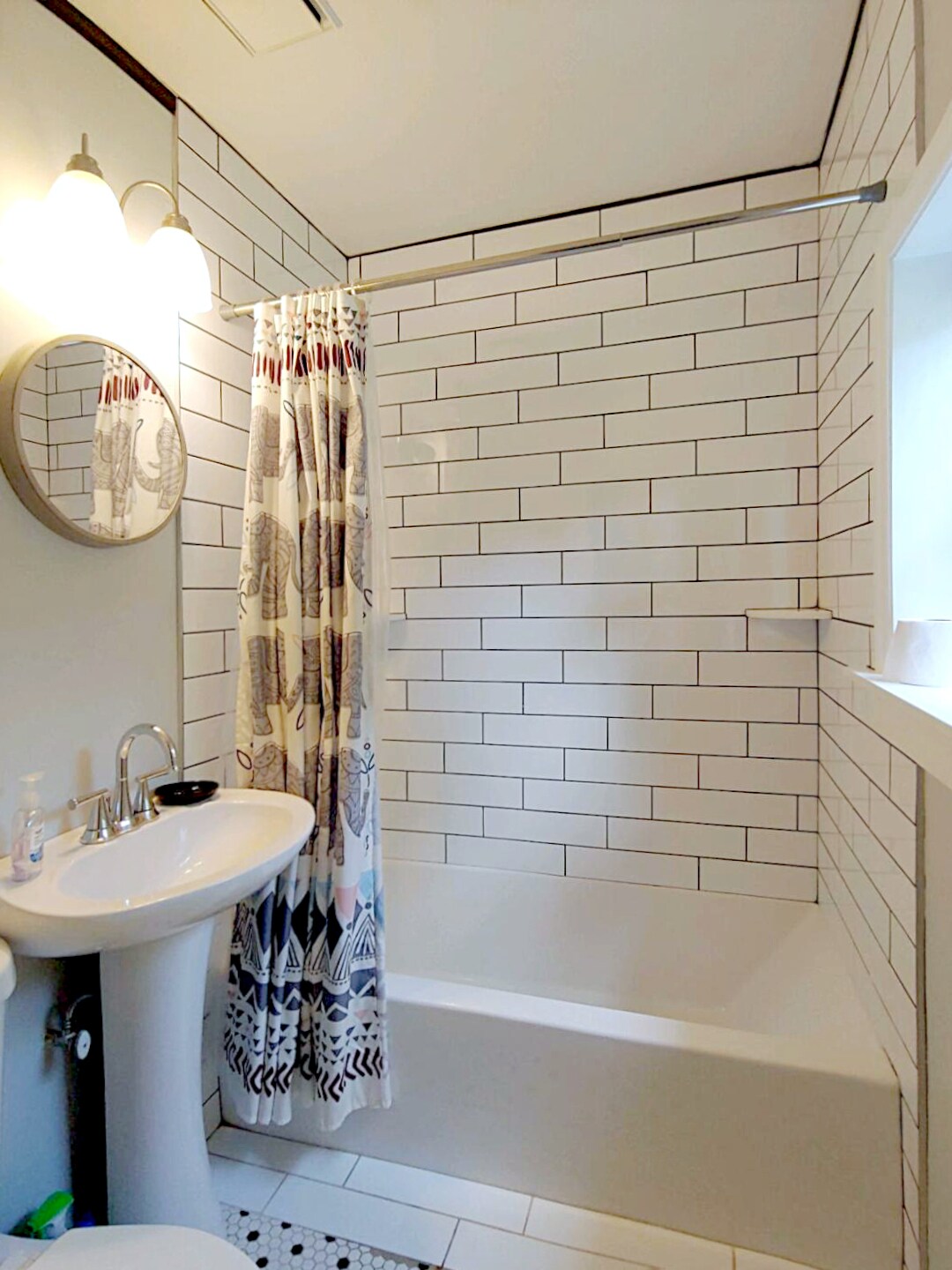 Building Photo - 1927 Monroe St