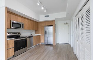 Building Photo - 375 N Biscayne River Dr