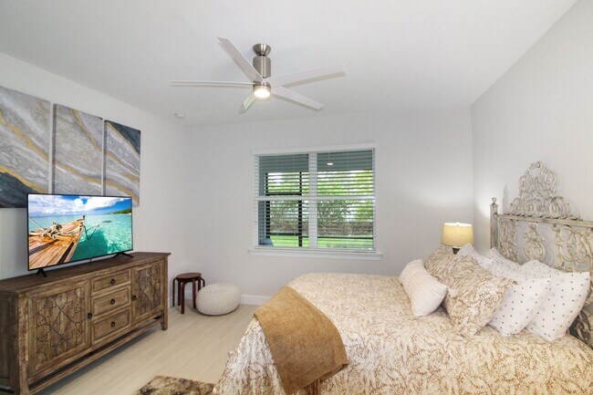 Building Photo - 9884 Bright Water Dr
