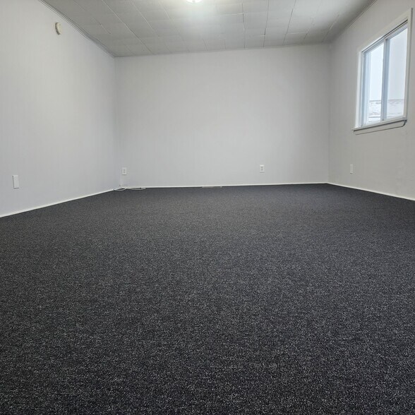 Living room - 396 Norton St