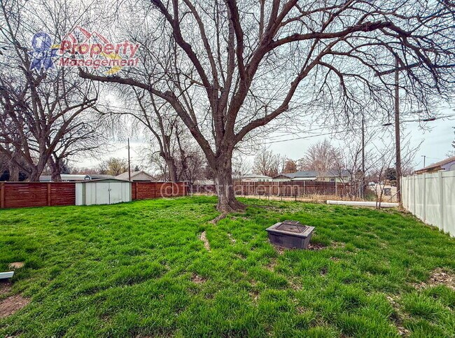 Building Photo - 421 N Archer St