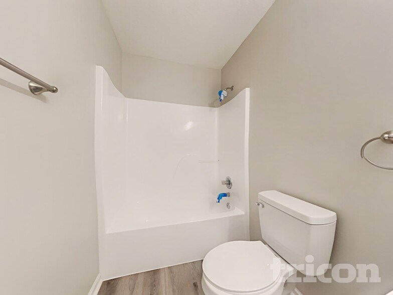 Building Photo - 3254 Blue Ash Ln