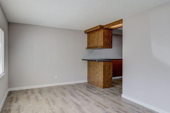 Building Photo - 3937 Jane Ave