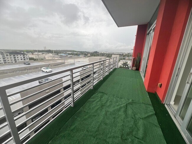 Building Photo - 7661 NW 107th Ave