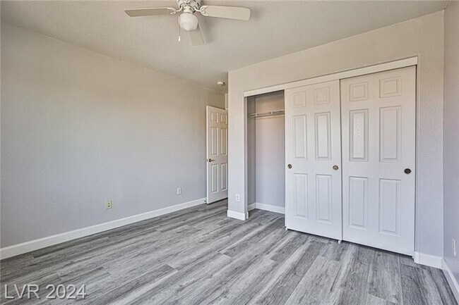 Building Photo - 6586 W Camero Ave