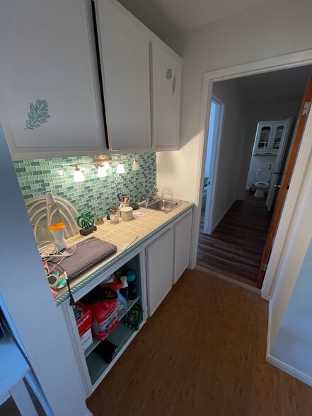 Ground floor wet bar - 75-5810 Olua Plz