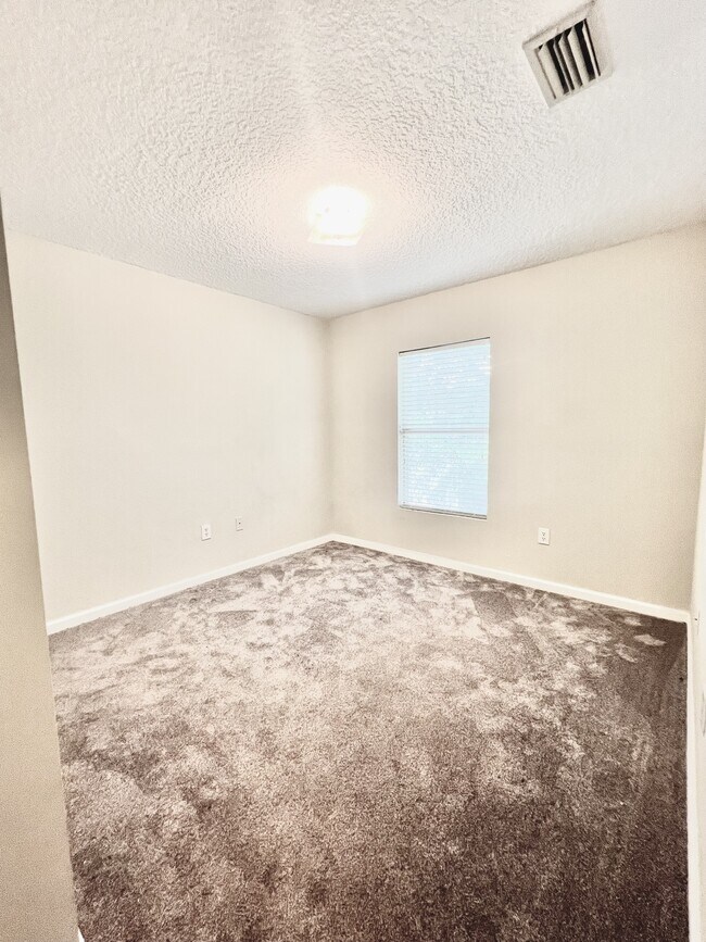 Building Photo - 6100 Maggies Cir