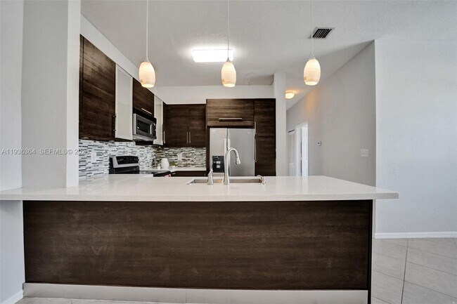 Building Photo - 4301 SW 131st Ln