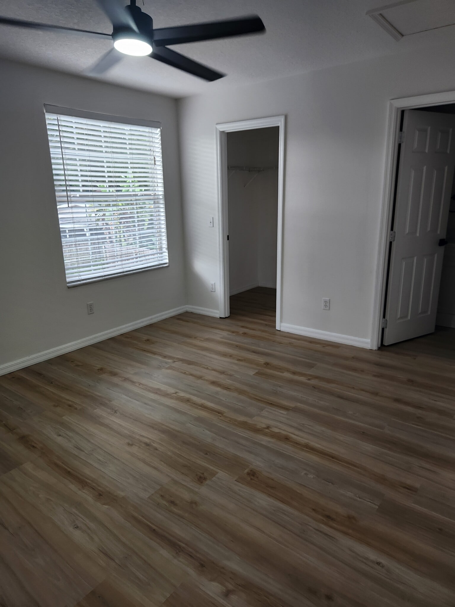 One of two bedroom - 810 E South St