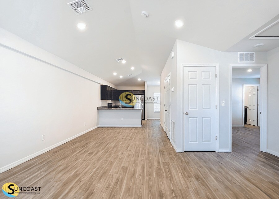 Building Photo - 27233 Partin Dr