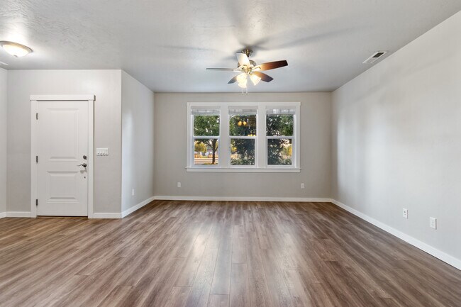Building Photo - 10307 W Carlton Bay Dr