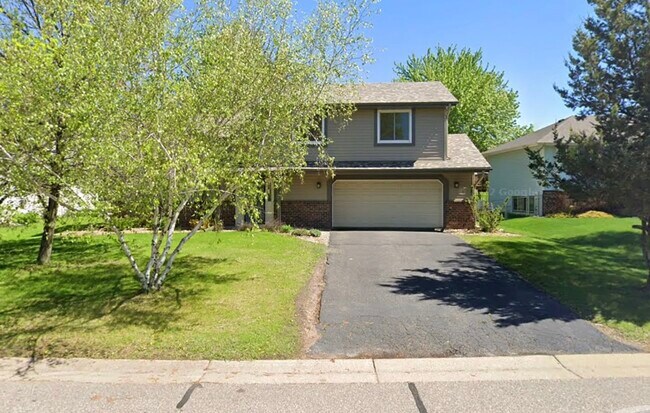 Primary Photo - 1657 Helena Rd N