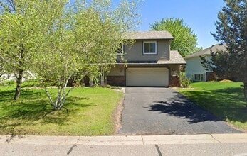 Building Photo - 1657 Helena Rd N