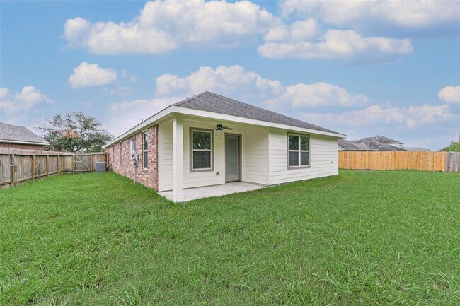 Building Photo - 13706 Drakeford Ct