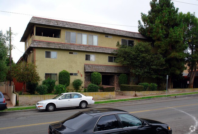 Building Photo - Sky Way Apartments