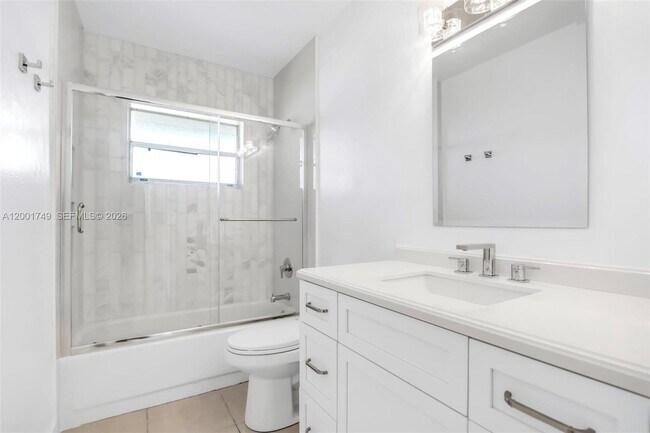 Building Photo - 15391 S Dixie Hwy