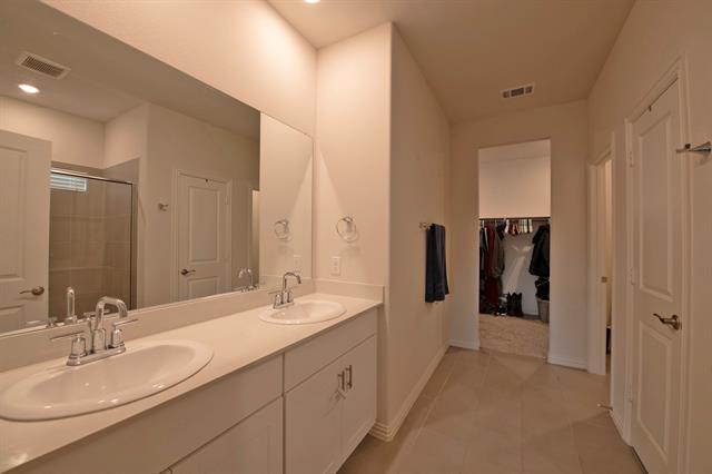 Building Photo - 1116 Blue Ridge Pl