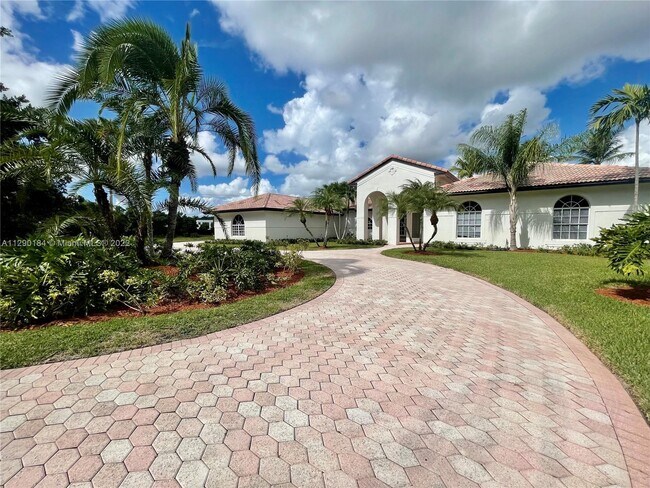 Building Photo - 3635 Park Ct