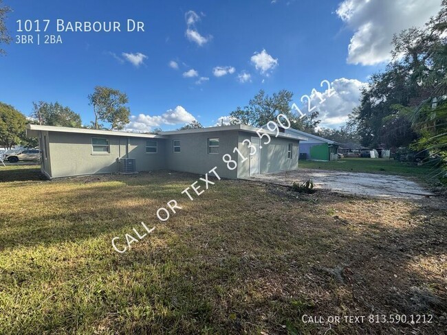 Building Photo - Beautifully Renovated Plant City House