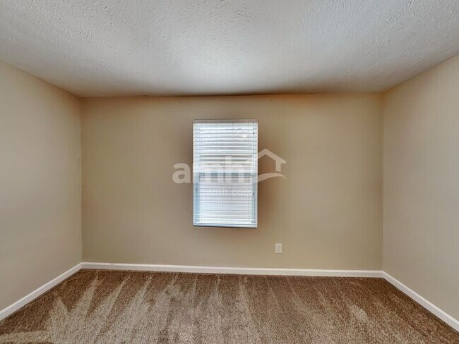 Building Photo - 3524 Boxelder Wy