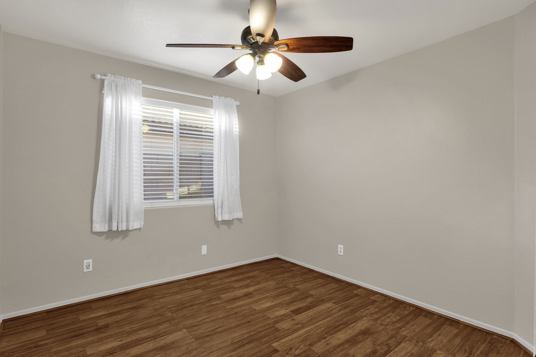 Building Photo - 17424 N 2nd Ave