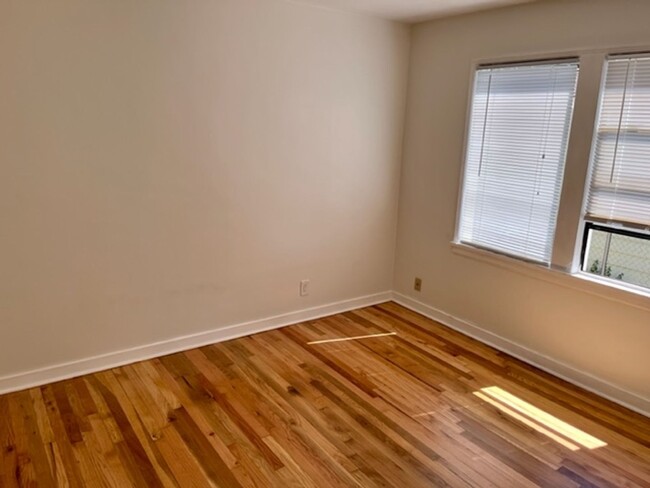 Building Photo - YUNG DUPLEX