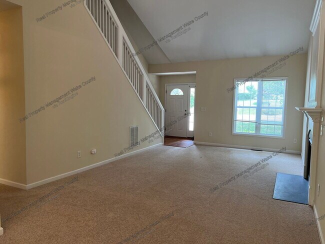 Building Photo - 2516 Farlow Gap Ln