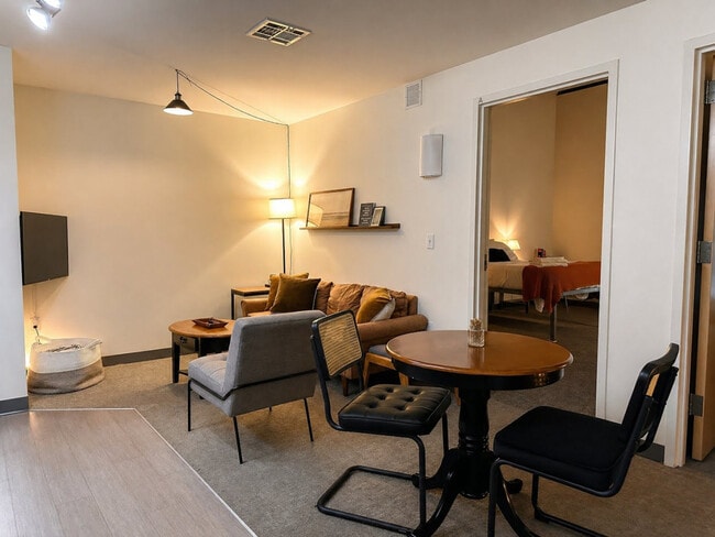 Building Photo - 1125 N 9th St