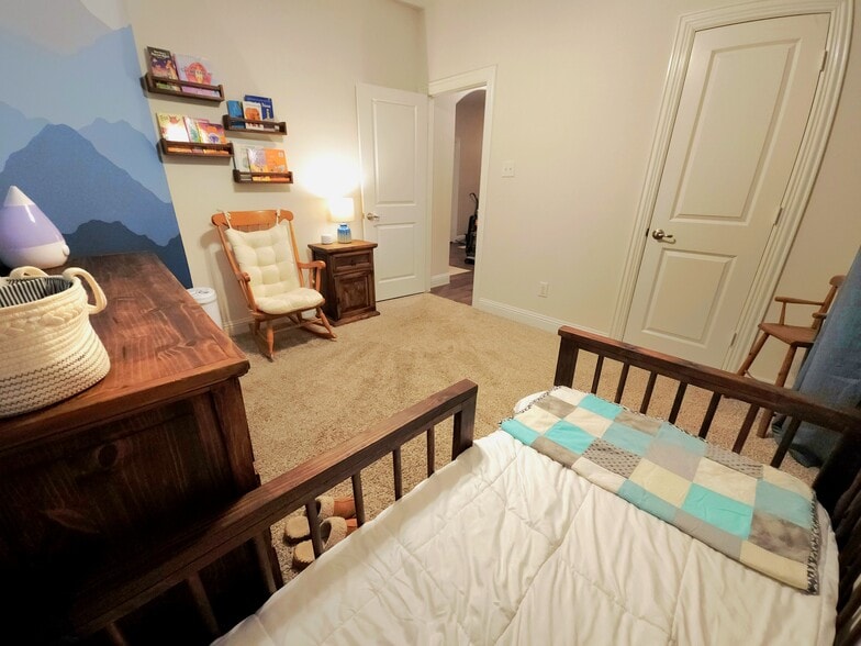 Building Photo - 3012 Denver Ave