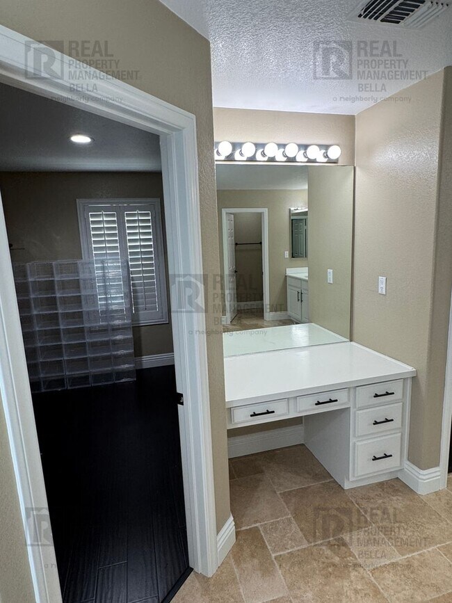 Building Photo - Spacious Murrieta Home with Pool, Spa, Firepit & Backyard Entertaining