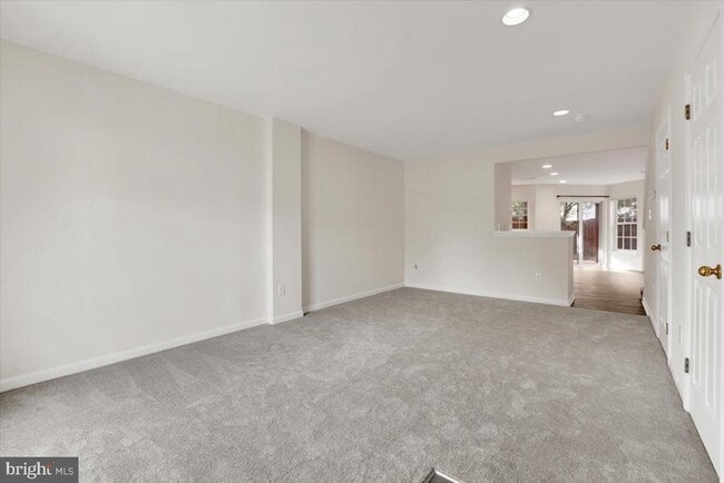 Building Photo - 43539 Kiplington Square