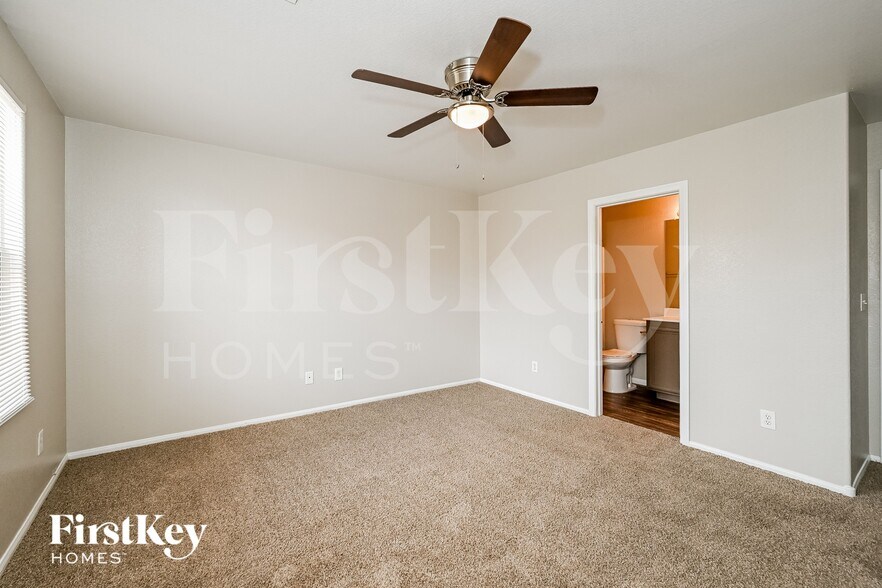 Building Photo - 1233 Plum Canyon St