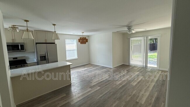 Building Photo - 123 Woodduck Dr