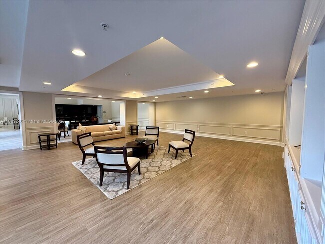 Building Photo - 55 Merrick Way