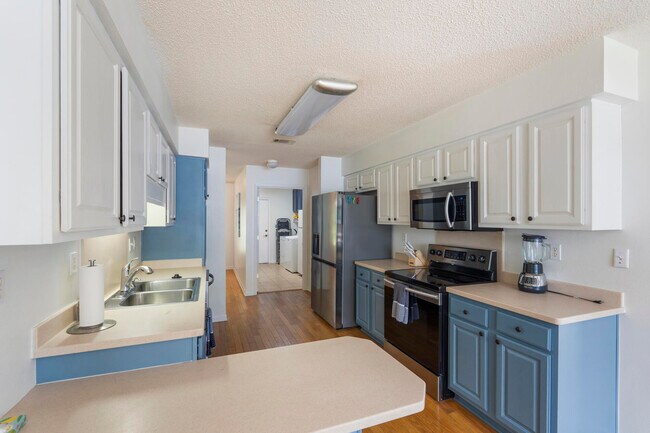 Building Photo - 294 Holley King Rd