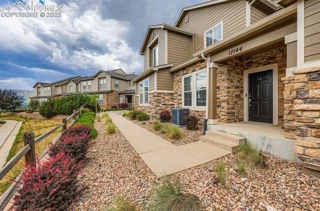 Building Photo - 17144 Blue Mist Grove