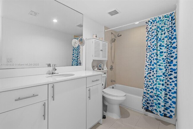 Building Photo - 240 Galen Dr